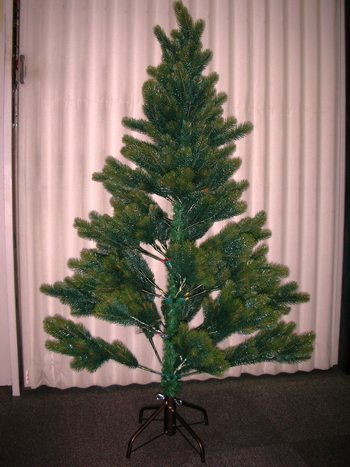 プラスティフロアの2012年分クリスマスツリーが入荷しました。