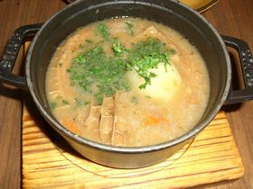 ビストロの鴨のコンフィ