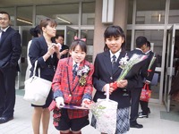 卒業おめでとう！ 2012/03/17 00:03:13