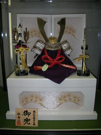 白い収納飾り