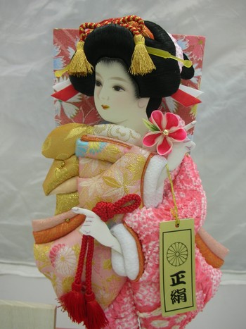 羽子板・破魔弓を掲載しました。
