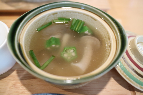 カフェアポロンさんでランチ☆素敵なカップ＆ソーサーがお出迎え