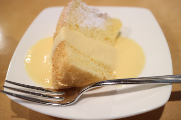カフェアポロンさんでランチ☆素敵なカップ＆ソーサーがお出迎え