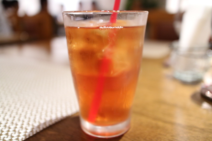 夜のポーズカフェさん☆ディナーも女性に人気♡