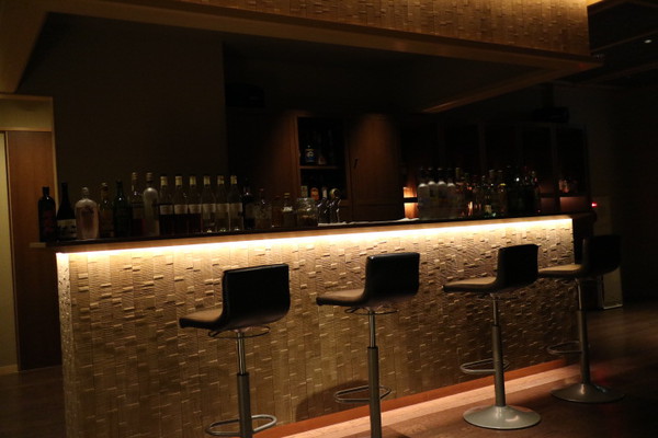 ABBA RESORTS IZU　坐漁荘☆Ｂａｒ　宵待で旅館の夜