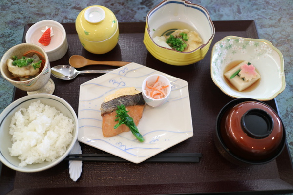プティ カザリスさんでランチ☆春の松花堂弁当と弥生御膳♪