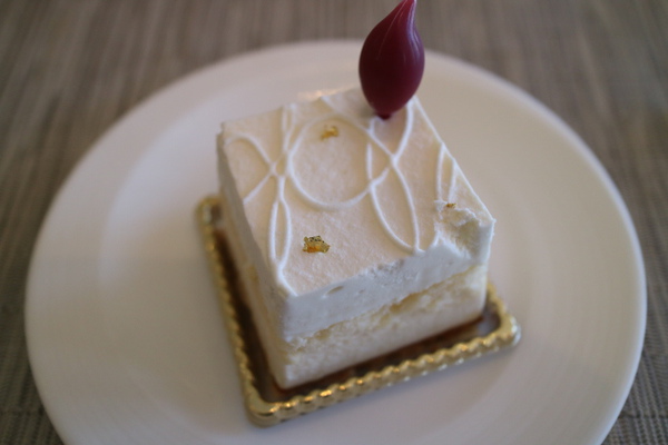 春華堂カフェさんでお約束のケーキ☆
