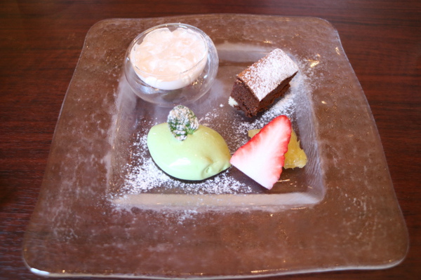 ビストロアターブルさんでランチ☆体操お兄さんが卒業するから．．．