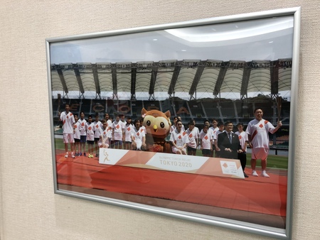 エコパの展示室に聖火の記念パネル！　#エコパ　#聖火リレー　#荒川静香　#中山雅史　#百田夏菜子