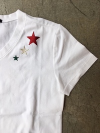 Stra Raggio スター刺繍VネックTEE