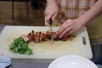 香ばしい匂いの先には・・・ 2018/05/17 19:39:04