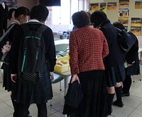 ロビーがにぎわってました！ 2018/03/05 20:34:07