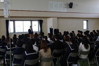 新入生の学校生活オリがありました 2018/04/09 10:25:13