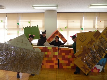 ３びきのこぶたとおおきなオオカミ