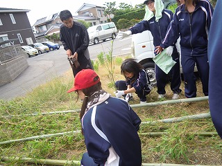 流しそうめん準備だよ～。