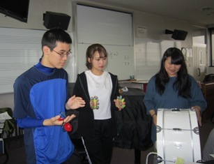 「こどもと音楽」の授業で合奏したよ。