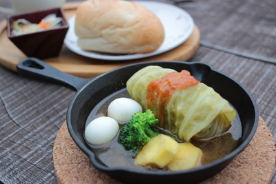１２月５日(月)営業中＊本日のランチは　♪ロールキャベツ♪