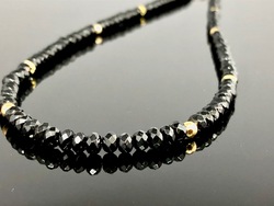 黒ダイヤに匹敵する輝き☆ブラックスピネルネックレス☆