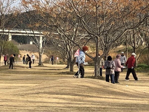 青空会月例グラウンド・ゴルフ大会を訪問
