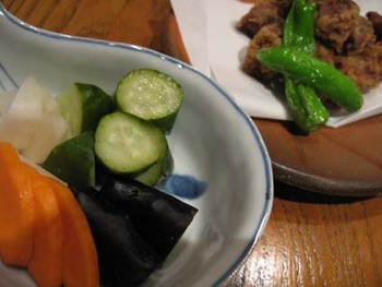 夕食は焼酎と