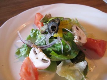 「ガーリック」でランチ