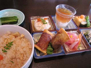 鳥善でランチ
