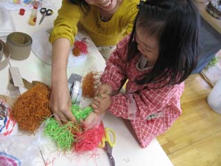 お面を作ろう（お母さんと一緒教室）