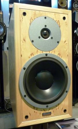 Dynaudio Special Twenty-Five中古スピーカー入荷♪