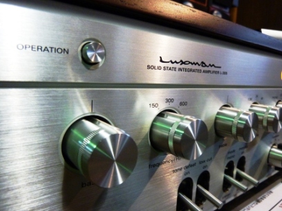 LUXMAN復刻プリメインアンプ「L-305」を試聴♪