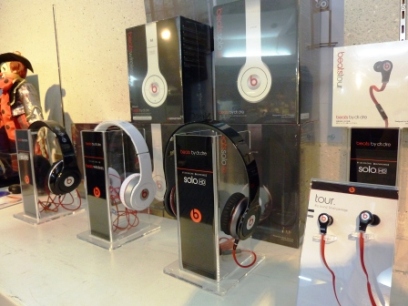 ヘッドフォン｢beats.by dr.dre｣試聴できます♪