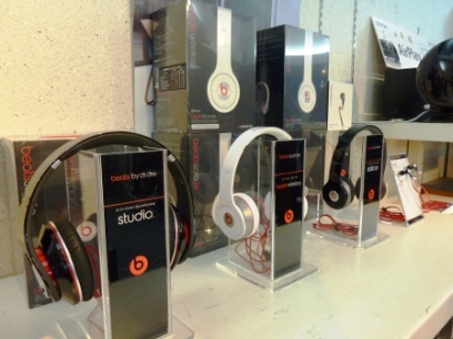 ヘッドフォン｢beats.by dr.dre｣試聴できます♪