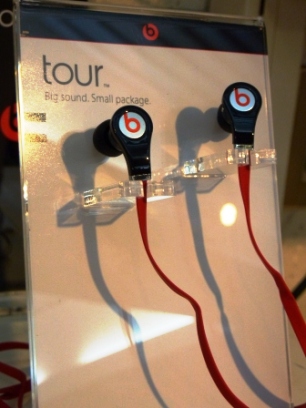 ヘッドフォン｢beats.by dr.dre｣試聴できます♪