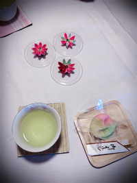 お雛様のお菓子と色遊びを楽しみました 2019/03/04 11:21:43