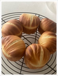 ウールロールパンをマフィン型で焼く('ω')