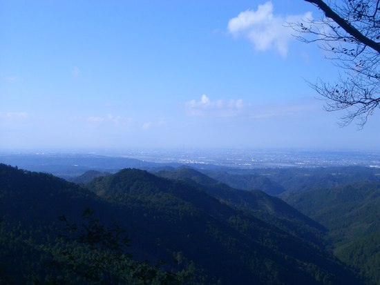小国神社から本宮山の神聖なる山頂「奥磐戸神社」へ！ピーク越えが続く試練の道
