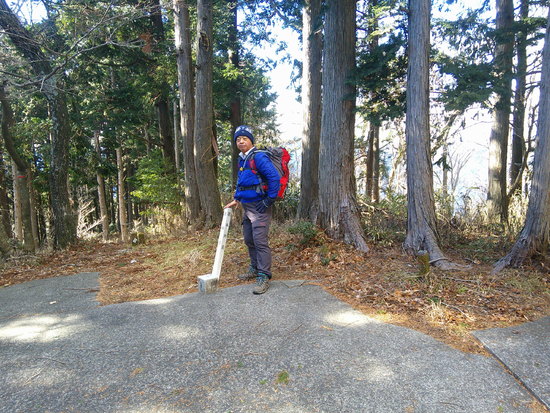 2020年末詣に秋葉山登山！941.5m二等三角点の無線中継所を往復