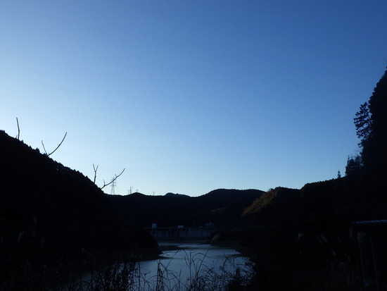 遠州森町の秘境・大日山をかわせみ湖から周回①　杉沢の大滝