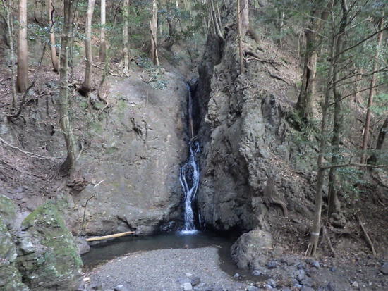 遠州森町の秘境・大日山をかわせみ湖から周回①　杉沢の大滝
