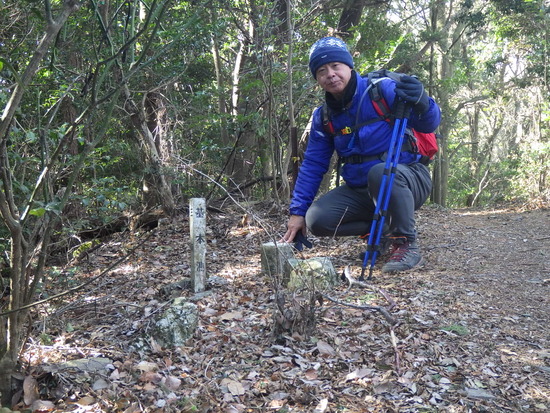 湖西連峰・坊ヶ峰へ！平山登山口から中山峠を冒険！三角点と新ルート探索