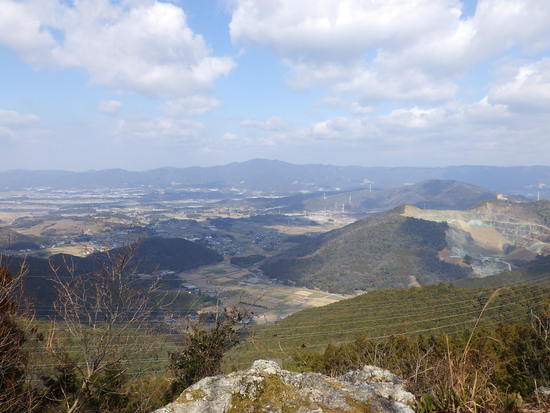 湖西連峰・坊ヶ峰へ！平山登山口から中山峠を冒険！三角点と新ルート探索
