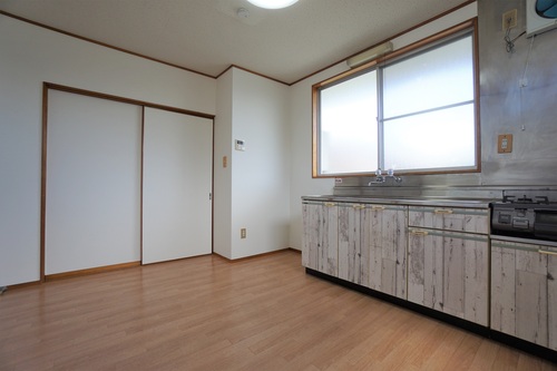 自分で網戸を張り替え！カインズ×ディズニーの可愛い網戸ネット