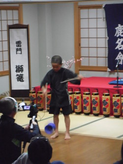 名残凧揚会３０周年・・・雷門獅篭独演会