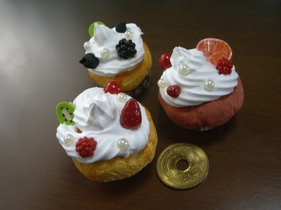 デコスイーツ・・・ミニケーキ