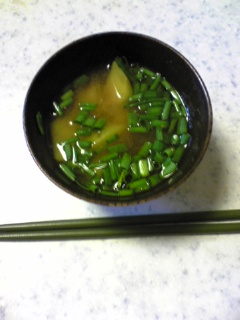 サツマイモの味噌汁