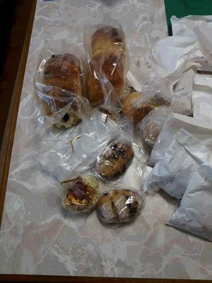 こんな近くにパン屋さん。