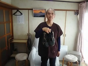 ミカン切りには、肩パットと安全靴／ペットボトルにも。