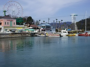 温泉街散策／舘山寺温泉。