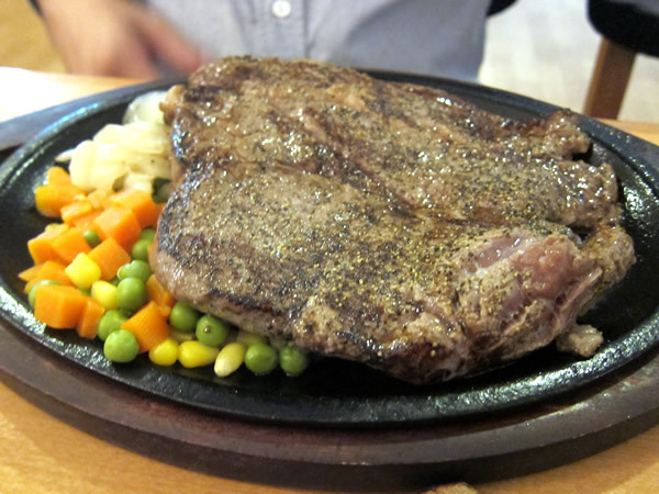 アメリカンキッチン（洋食／宜野湾）