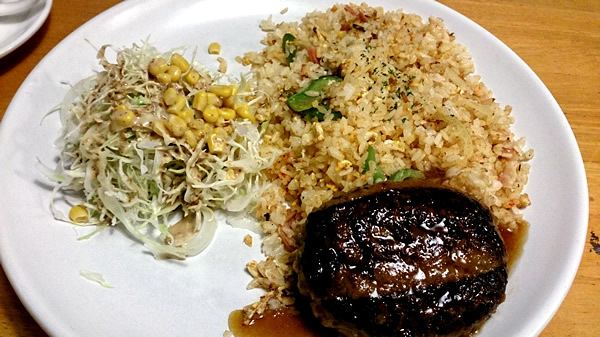 ジョエル 富塚店／深夜もやってるボリューム自慢の店