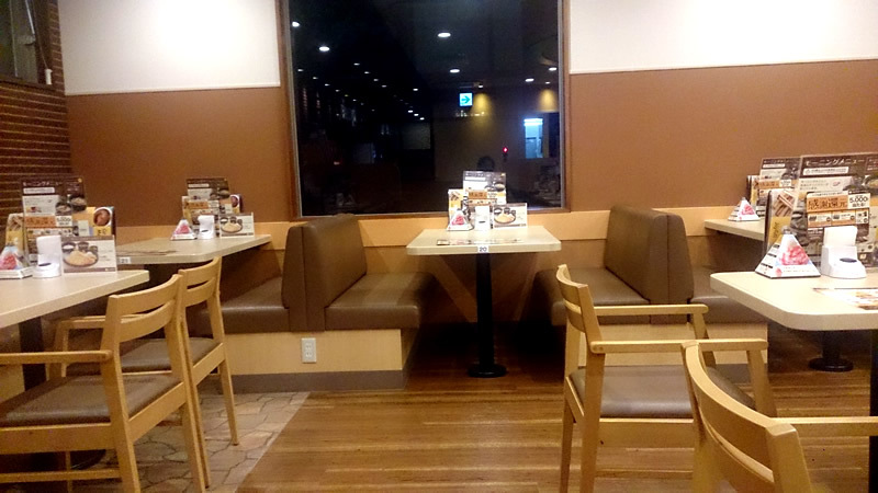 ジョイフル（Joyfull）浜松三島店は、駅南で24時間営業で空いてて作業に便利そう